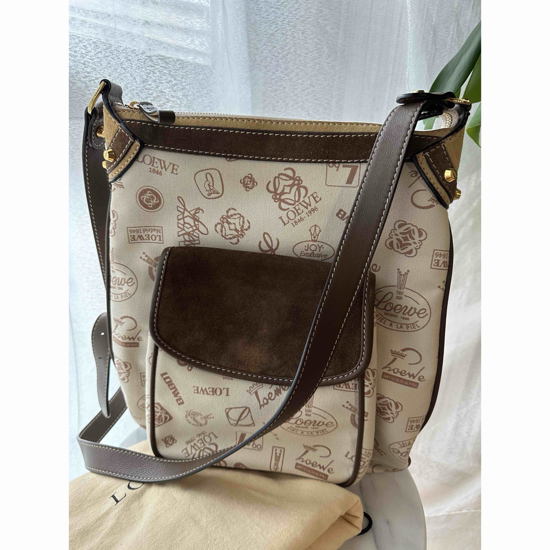 超美品》LOEWE(ロエベ)ショルダーバック 超美品》LOEWE(ロエベ)ショルダーバック
