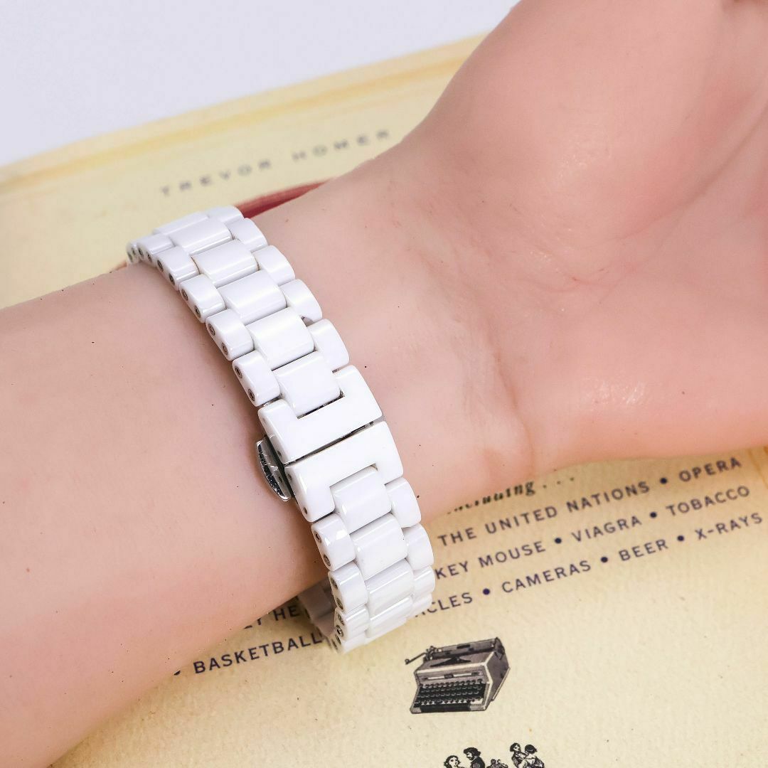 ◇美品 稼働 ヴィヴィアンウエストウッド 腕時計 ホワイト ◇美品 稼働 ヴィヴィアンウエストウッド 腕時計 ホワイト