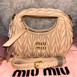 MIU MIU(ハンドバッグ)のフリマアイテム一覧 MIU MIU(ハンドバッグ)のフリマアイテム一覧