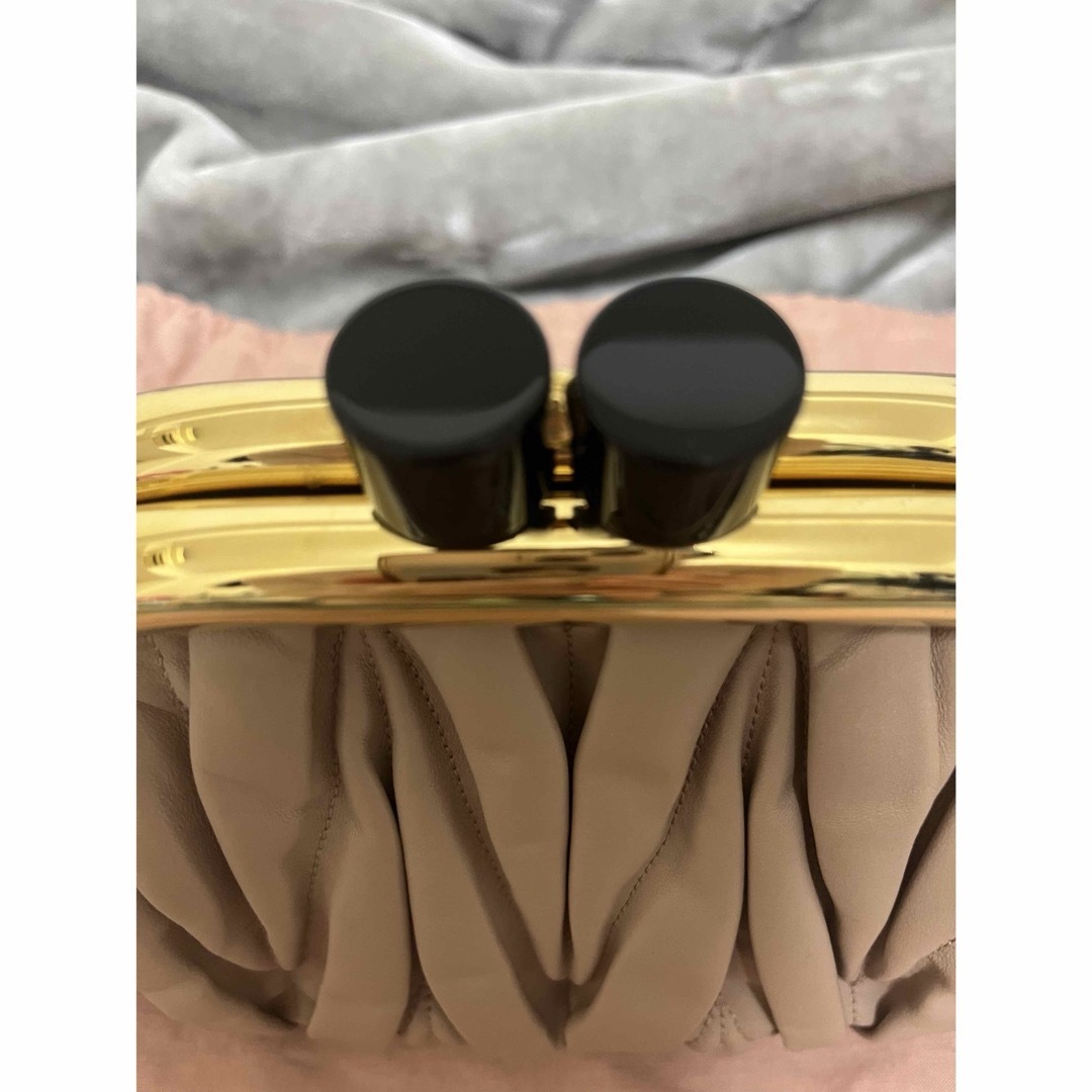 MIU MIU - miumiu ミュウベルナッパレザーショルダー クラッチ MIU MIU - miumiu ミュウベルナッパレザーショルダー クラッチ