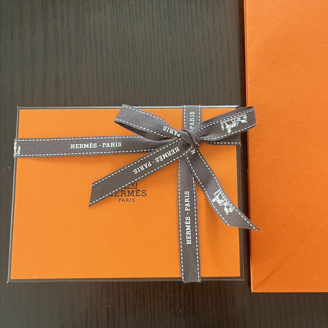 HERMES - 【新品】レア!HERMESべアンコンパクト 二つ折り財布 HERMES - 【新品】レア!HERMESべアンコンパクト 二つ折り財布