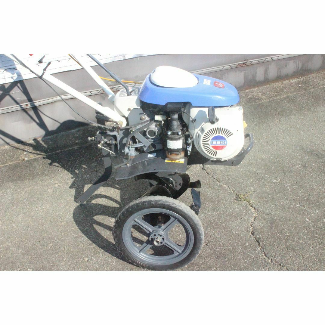 管理機/耕運機 イセキ KM41 移動輪付き 4馬力 バック付き 爪良好 管理機/耕運機 イセキ KM41 移動輪付き 4馬力 バック付き 爪良好