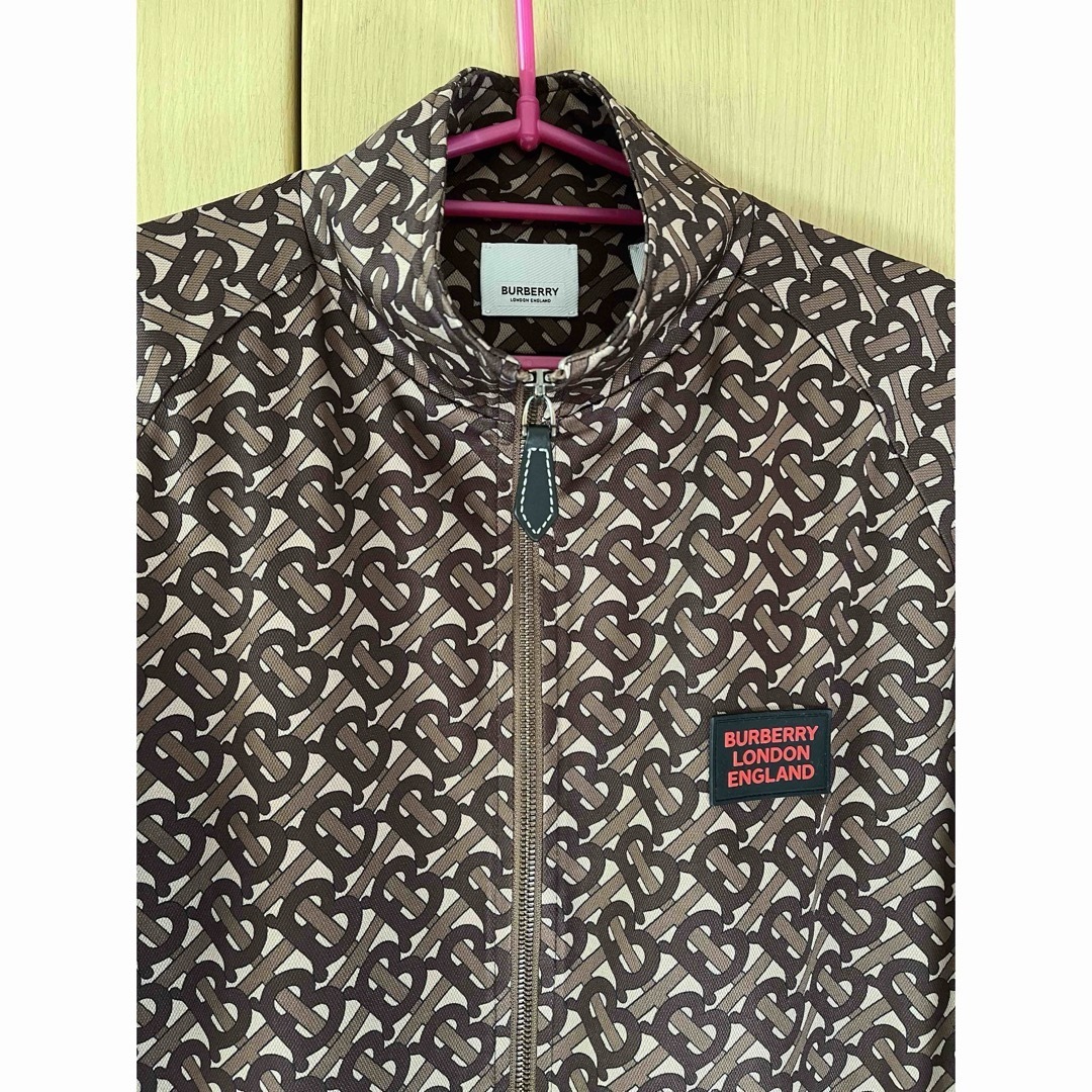 BURBERRY - 正規 BURBERRY バーバリー 総柄ロゴ トラック BURBERRY - 正規 BURBERRY バーバリー 総柄ロゴ トラック
