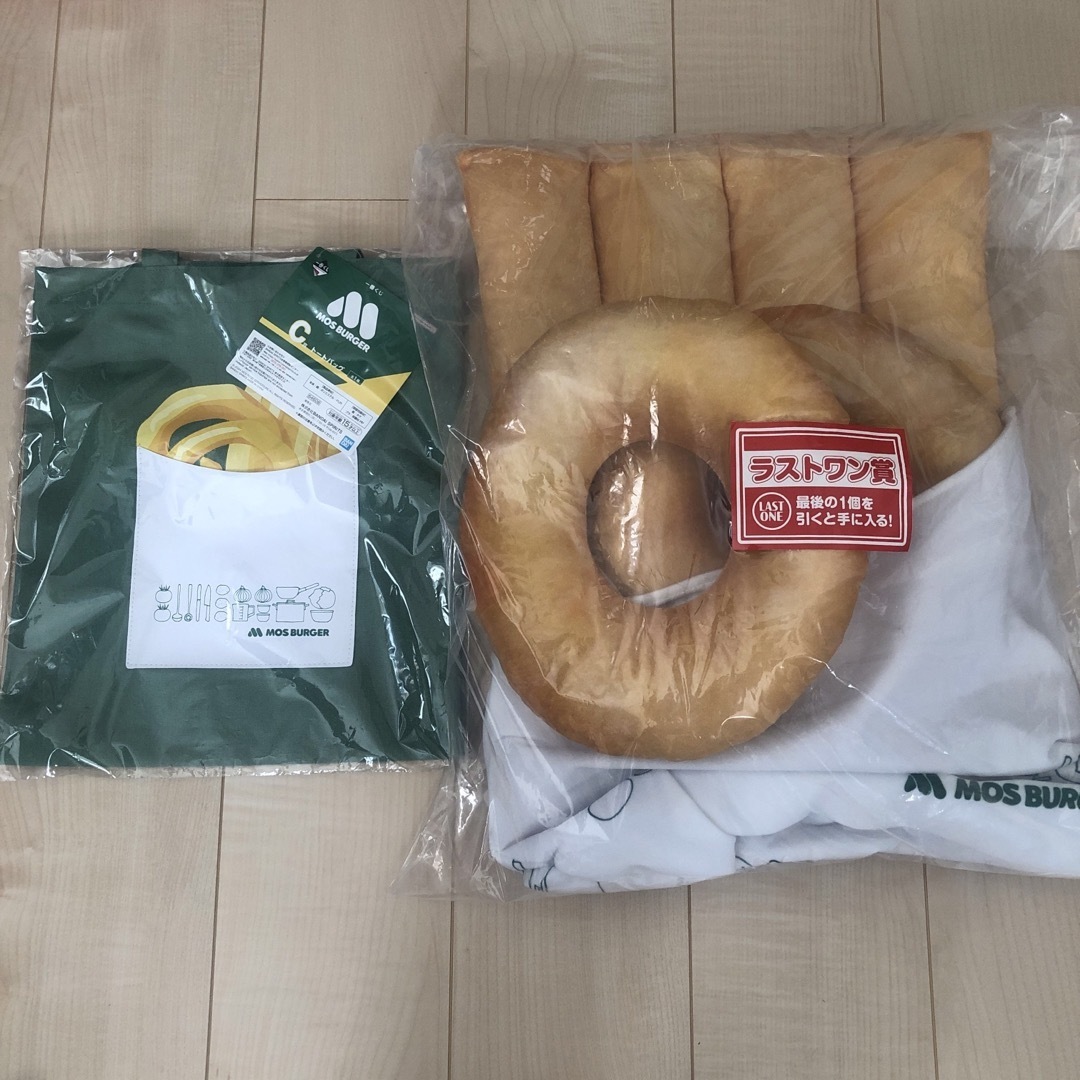 未使用 一番くじ モスバーガー ラストワン賞 オニポテクッション 未使用 一番くじ モスバーガー ラストワン賞 オニポテクッション