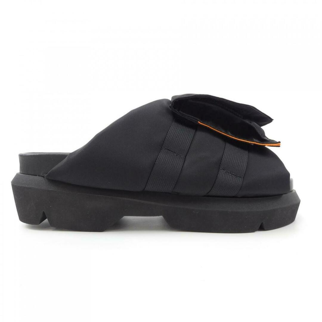 sacai - サカイ SACAI サンダルの通販 by KOMEHYO ONLINE ラクマ sacai - サカイ SACAI サンダルの通販 by KOMEHYO ONLINE ラクマ