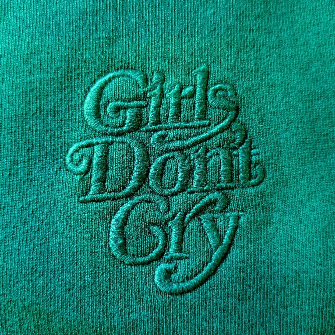 Girls Don't Cry - 【USA製】ガールズドントクライ☆刺繍ロゴ Girls Don't Cry - 【USA製】ガールズドントクライ☆刺繍ロゴ