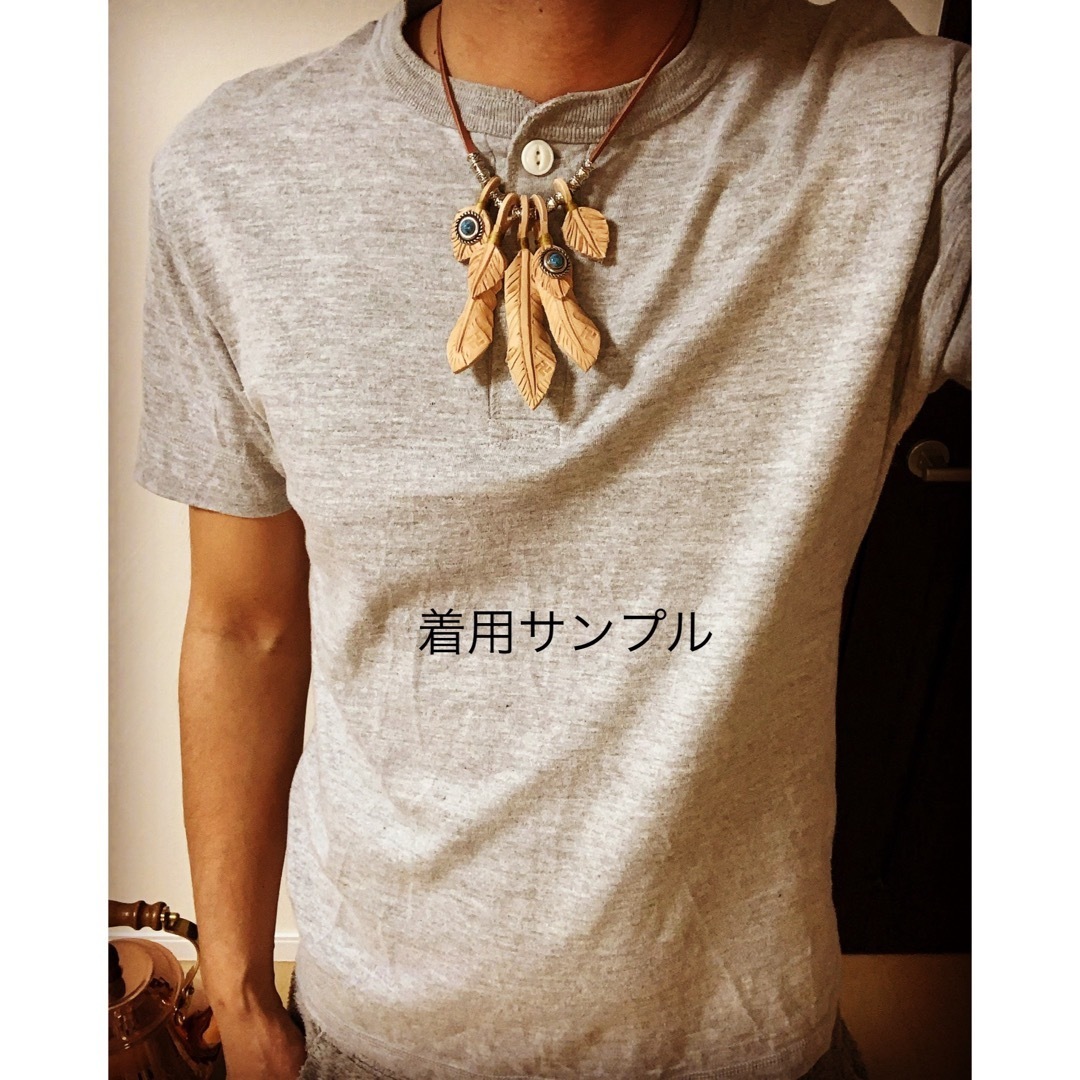 革フェザー ネックレスの通販 by independent_leather's shop 革フェザー ネックレスの通販 by independent_leather's shop