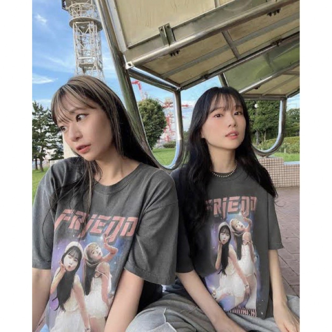 プレミア】重盛さと美 Tシャツ FRIEND(feat.友達) 記念Tシャツ プレミア】重盛さと美 Tシャツ FRIEND(feat.友達) 記念Tシャツ