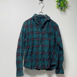 L191【ユニクロ】キッズチェック柄長袖シャツ　グリーン系　コットン　150cm(Tシャツ/カットソー)