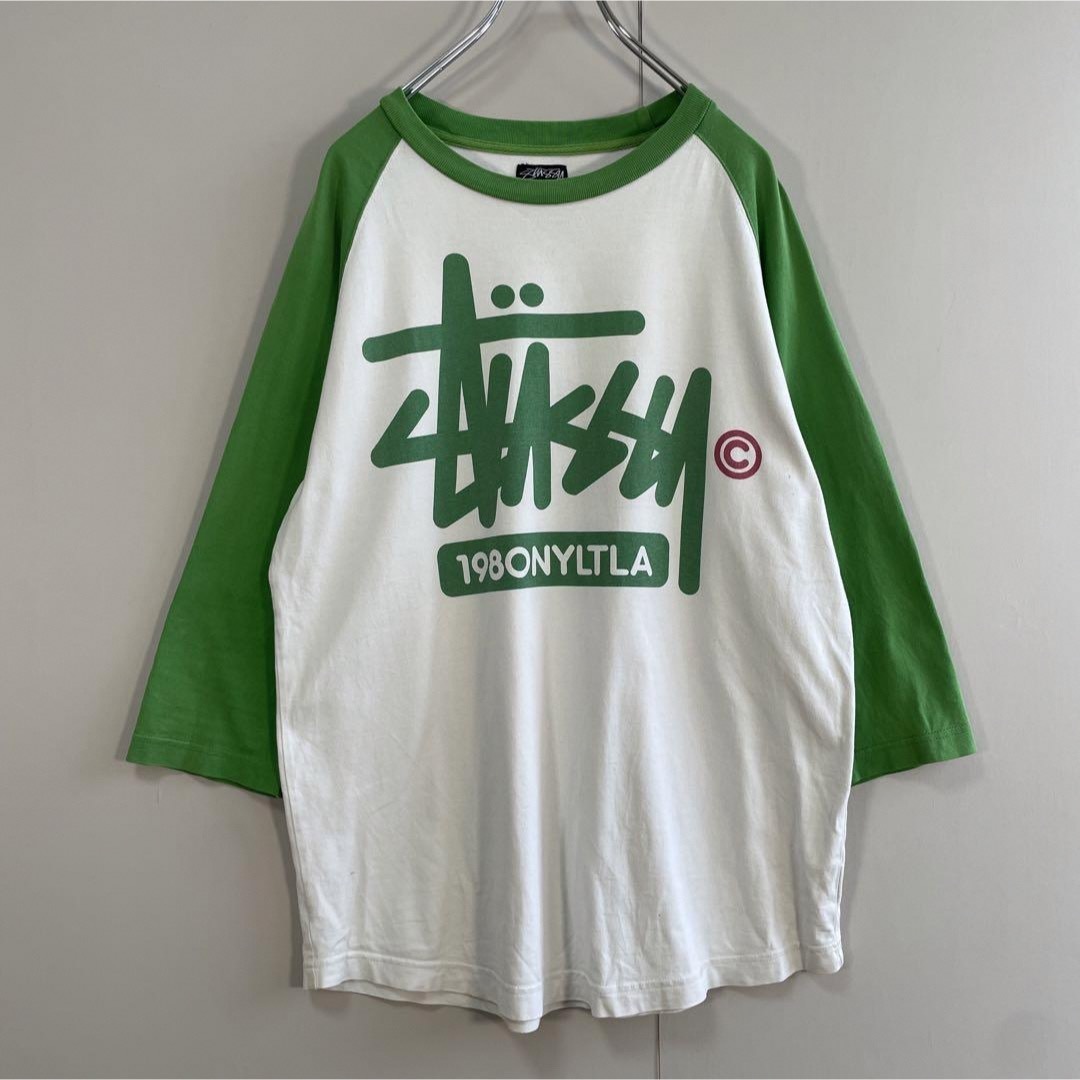 STUSSY - 【グリーン、ラグランTシャツ】stussyショーンフォント STUSSY - 【グリーン、ラグランTシャツ】stussyショーンフォント