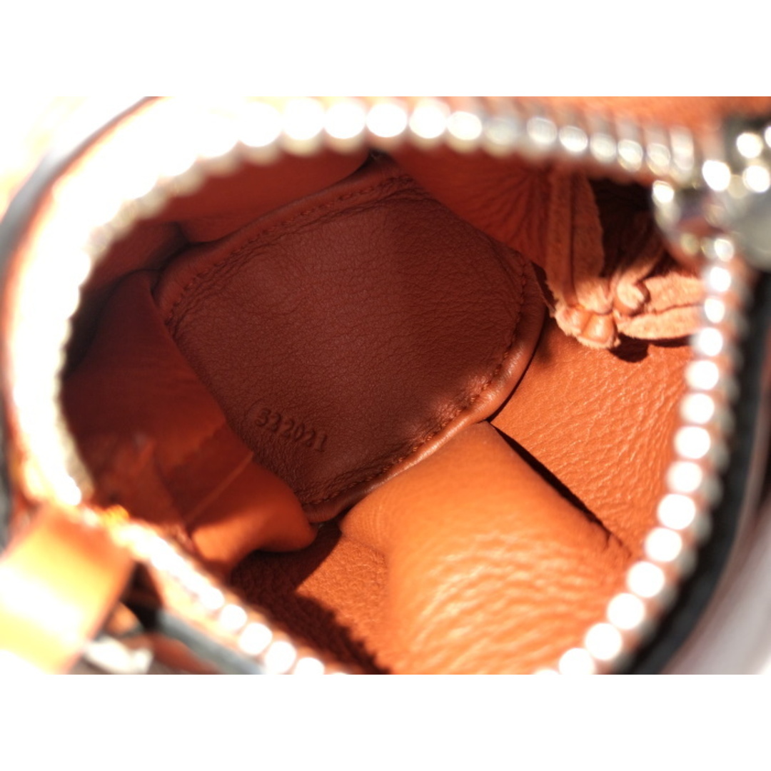 LOEWE - LOEWE エレファント チャーム コインケース レザー 赤 LOEWE - LOEWE エレファント チャーム コインケース レザー 赤