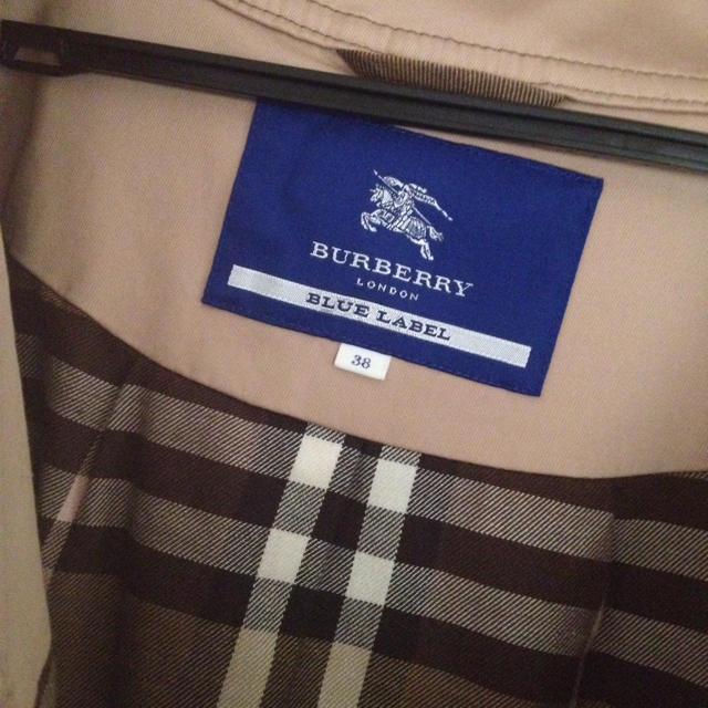 BURBERRY(バーバリー)のバーバリー♡トレンチコート レディースのジャケット/アウター(トレンチコート)の商品写真