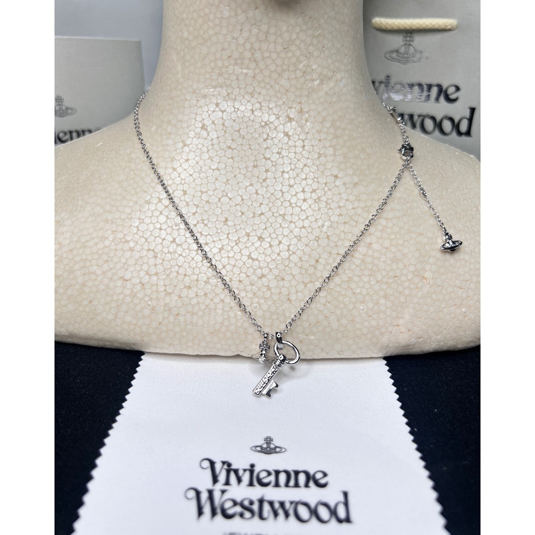 【海外配送可】【送料無料】 Vivienne Westwood 鍵 キー ヴィヴィアン westwood Vivienne - アクセサリー