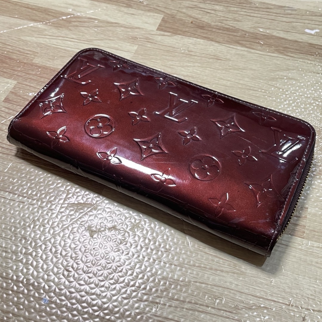 ルイヴィトン長財布(ワインレッドカラー、ジッピーウォレット ルイヴィトン長財布(ワインレッドカラー、ジッピーウォレット