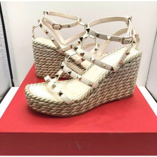 VALENTINO(サンダル ・ ホワイト/白色系)のフリマアイテム一覧 VALENTINO(サンダル ・ ホワイト/白色系)のフリマアイテム一覧