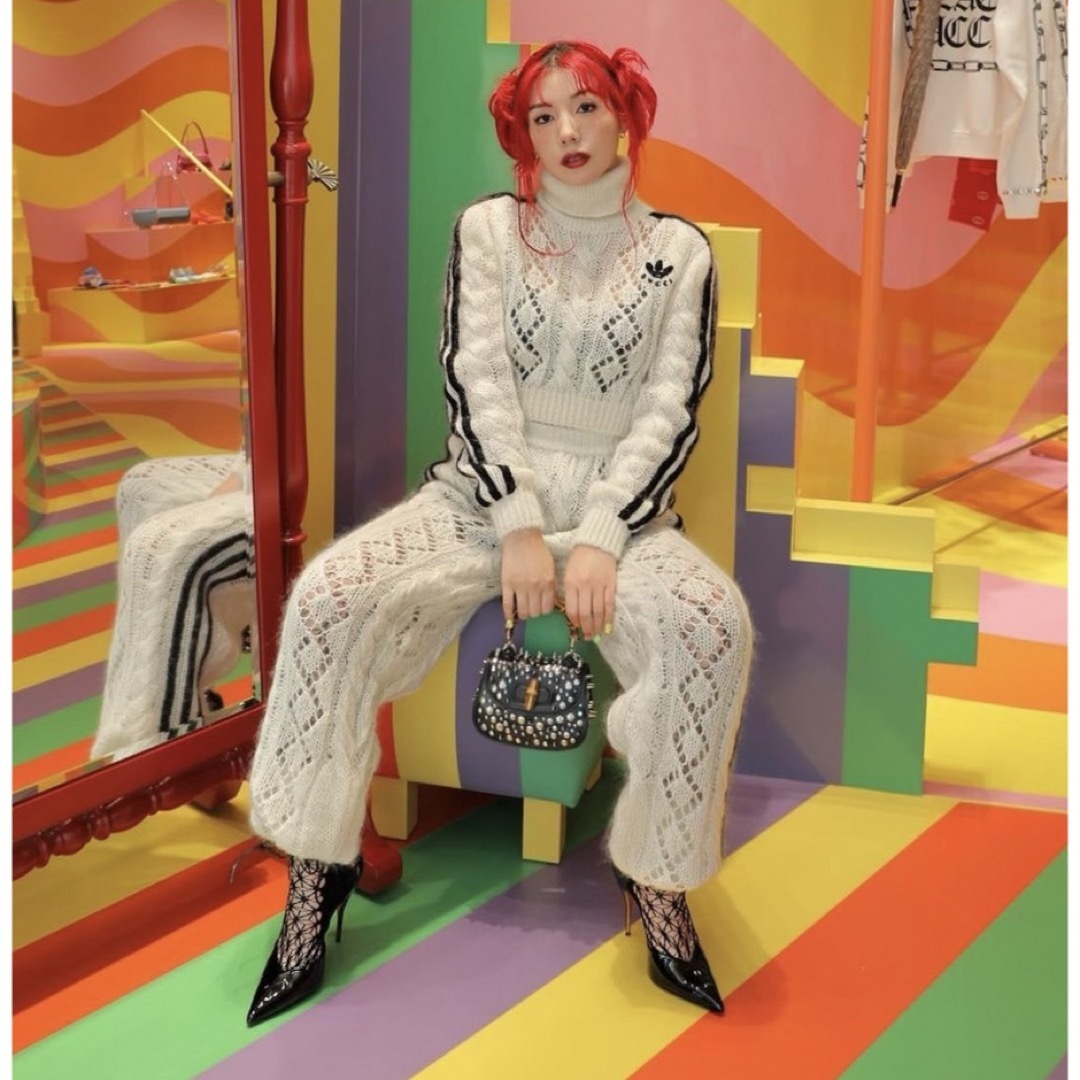 GUCCI - 新品タグ付き!グッチadidasコラボトレフォイルエン GUCCI - 新品タグ付き!グッチadidasコラボトレフォイルエン