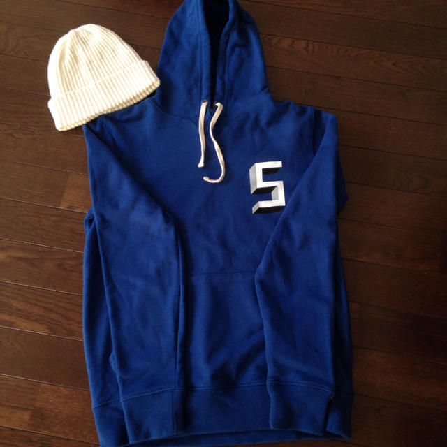 SATURDAYS SURF NYC(サタデーズサーフニューヨークシティー)のsaturday surf パーカー rage blue 白ニット メンズのトップス(パーカー)の商品写真