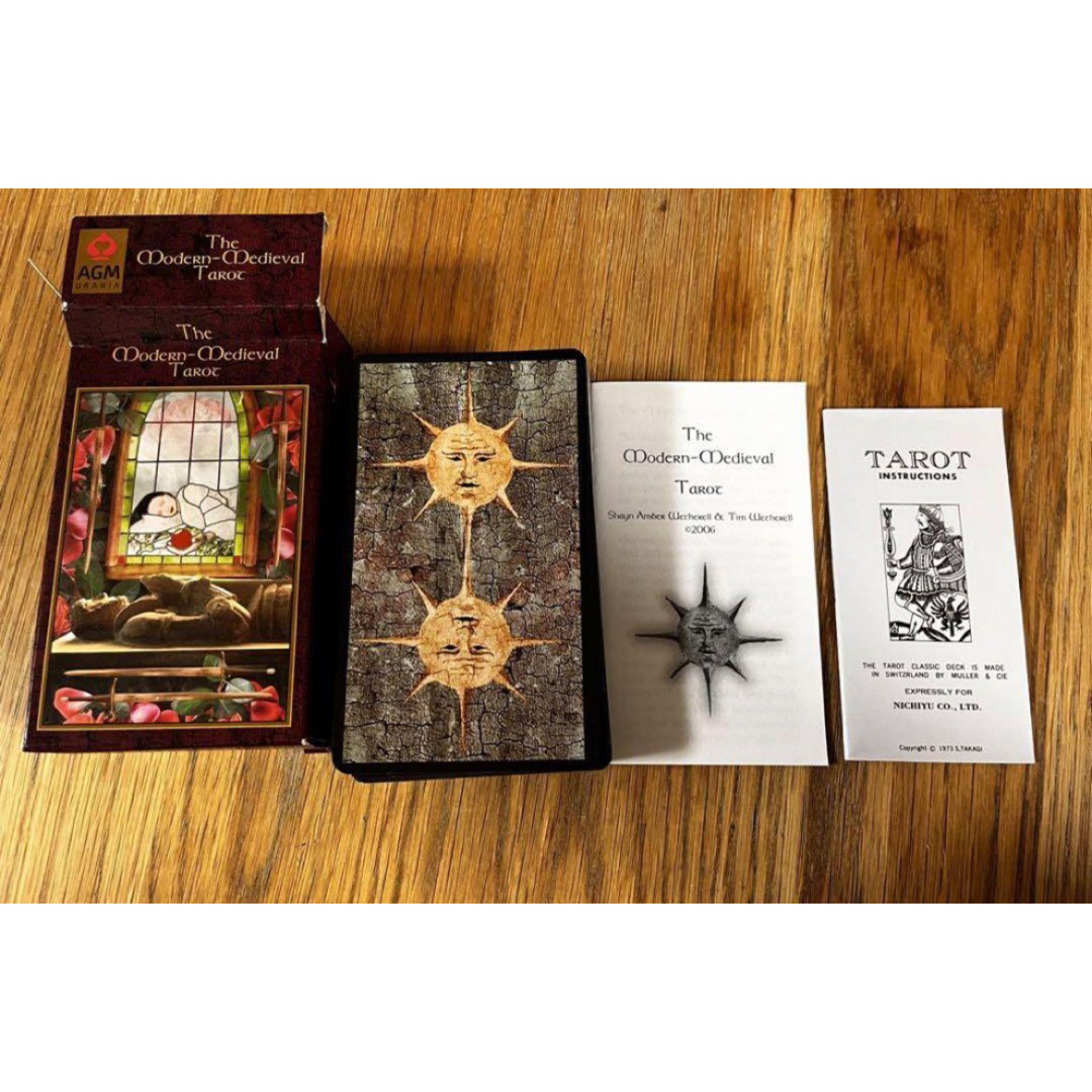 Amazon.co.jp: 絶版 レア 英語版 The Modern Medieval Tarot
