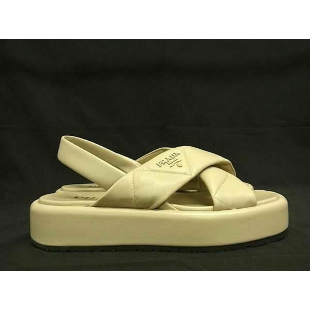 PRADA - □極美品□ PRADA プラダ レザー ソフトパデッド PRADA - □極美品□ PRADA プラダ レザー ソフトパデッド