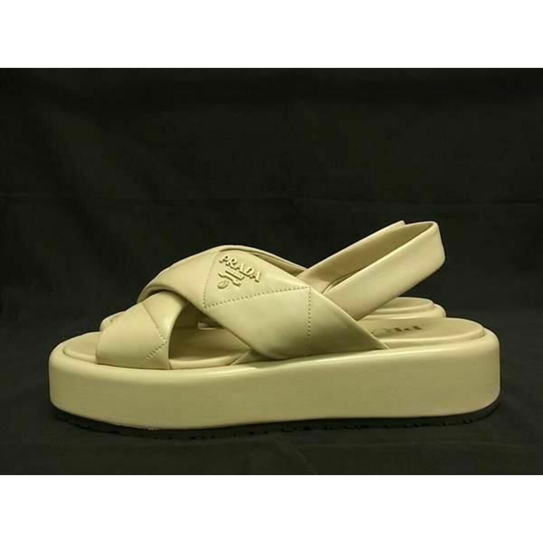 PRADA - □極美品□ PRADA プラダ レザー ソフトパデッド PRADA - □極美品□ PRADA プラダ レザー ソフトパデッド