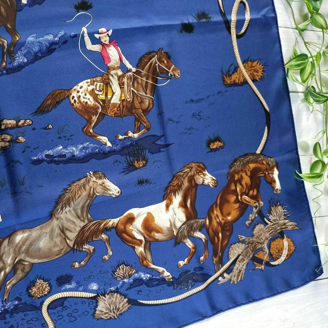 エルメス スカーフ HERMES LES MUSTANGS 懐かし 野生馬 大判スカーフ エルメス スカーフ HERMES LES MUSTANGS 懐かし 野生馬 大判スカーフ