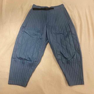 ISSEY MIYAKE(スラックス)のフリマアイテム一覧 ISSEY MIYAKE(スラックス)のフリマアイテム一覧