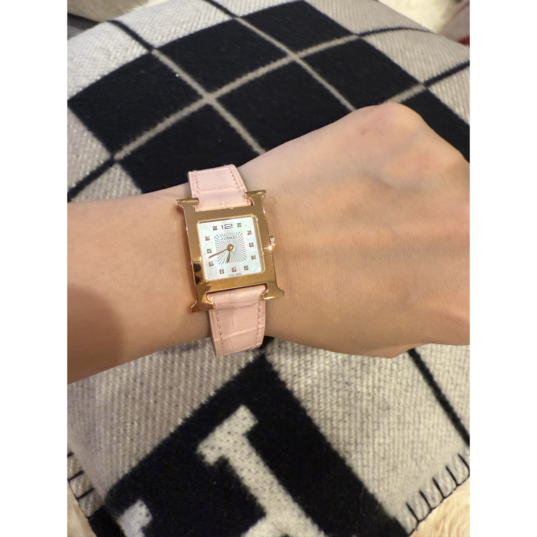 HERMES - 新品 エルメス Hウォッチ ミニ 21mm アリゲーター HERMES - 新品 エルメス Hウォッチ ミニ 21mm アリゲーター