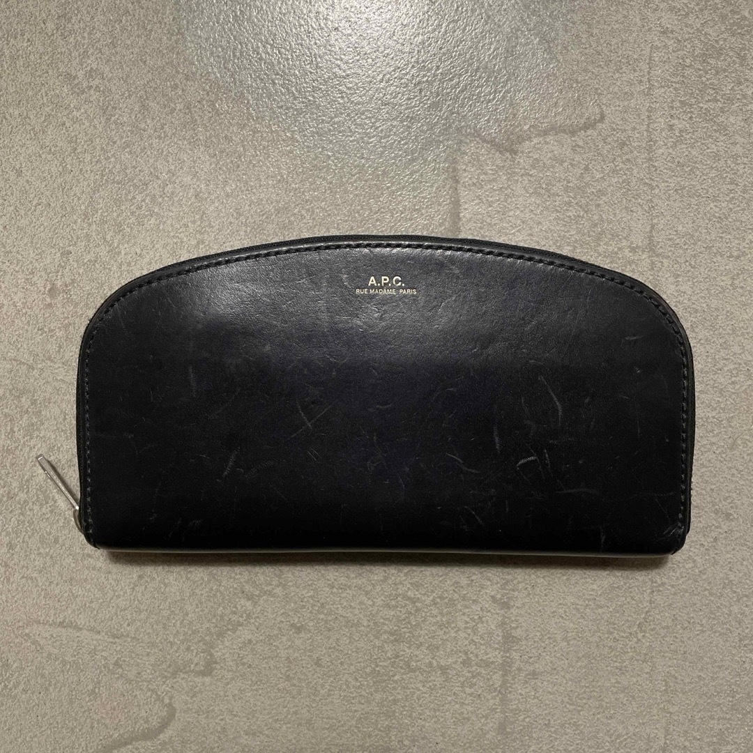A.P.C - アーペーセー 長財布 ハーフムーン APC A.P.C.の通販 by A.P.C - アーペーセー 長財布 ハーフムーン APC A.P.C.の通販 by