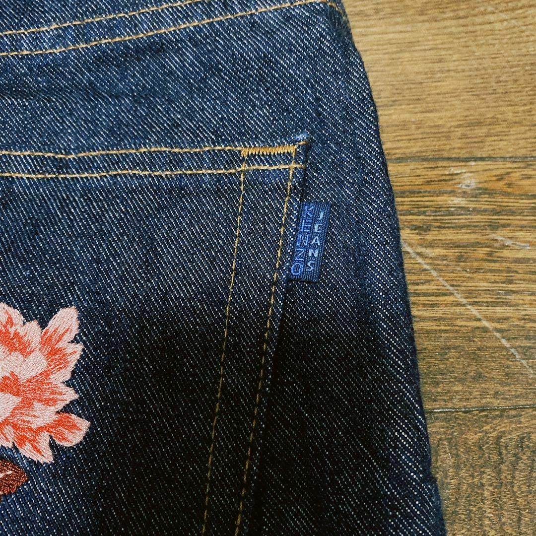 KENZO - KENZO JEANS 刺繍 花柄 ストレートデニムパンツ 特殊 KENZO - KENZO JEANS 刺繍 花柄 ストレートデニムパンツ 特殊