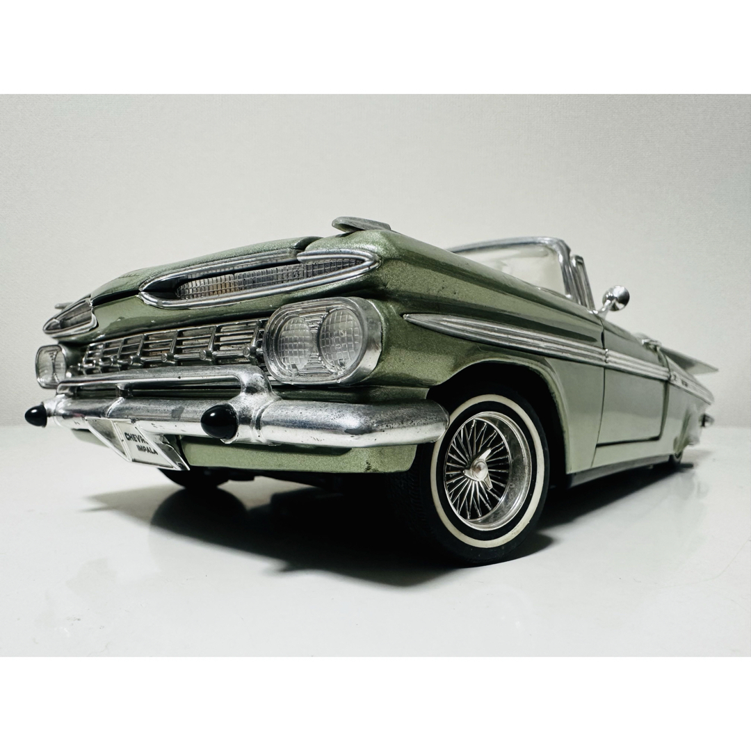 RL/´59 Chevyシボレー Impalaインパラ ローライダー 1/18 RL/´59 Chevyシボレー Impalaインパラ ローライダー 1/18