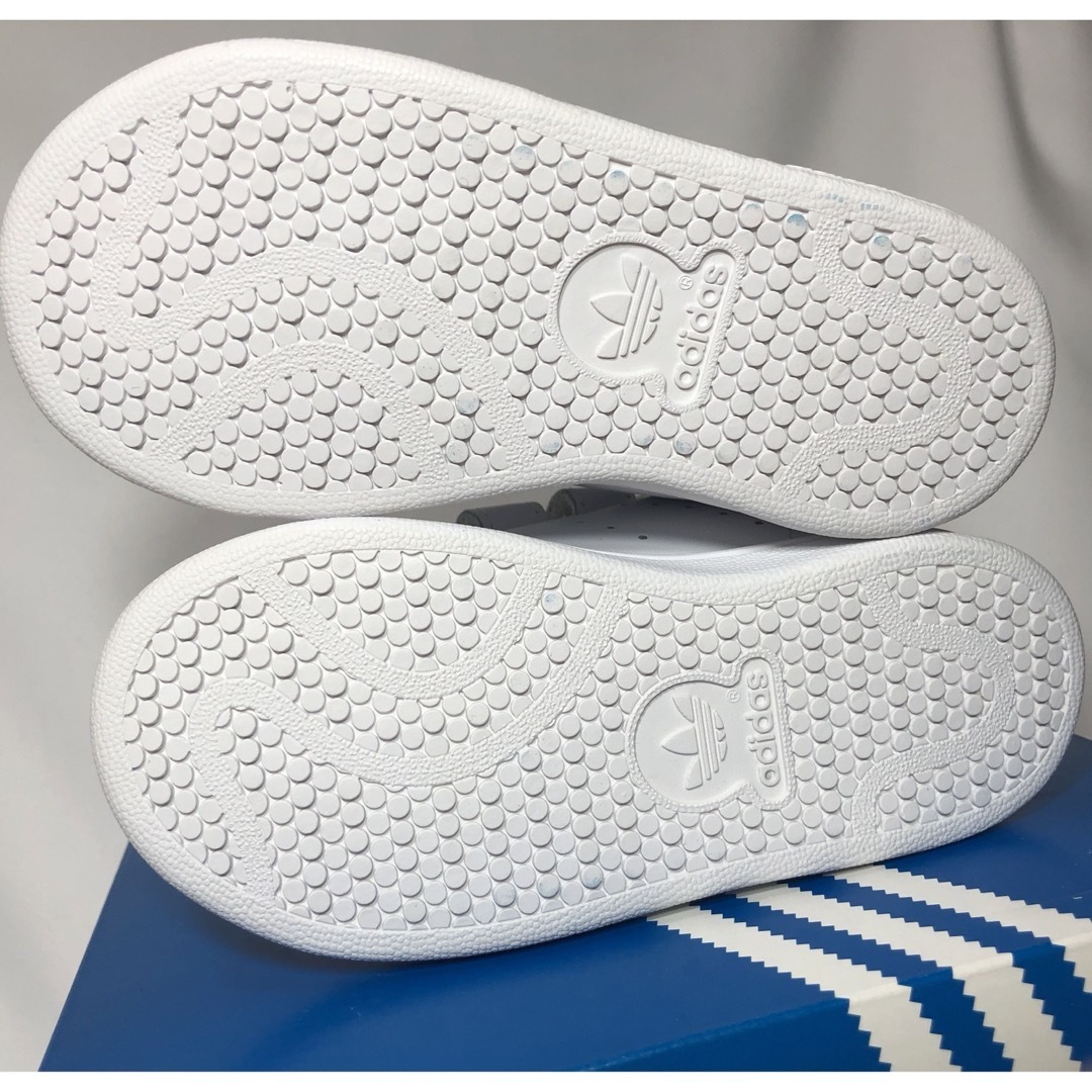 adidas - 【新品】アディダス スタンスミス キッズ スニーカー adidas - 【新品】アディダス スタンスミス キッズ スニーカー