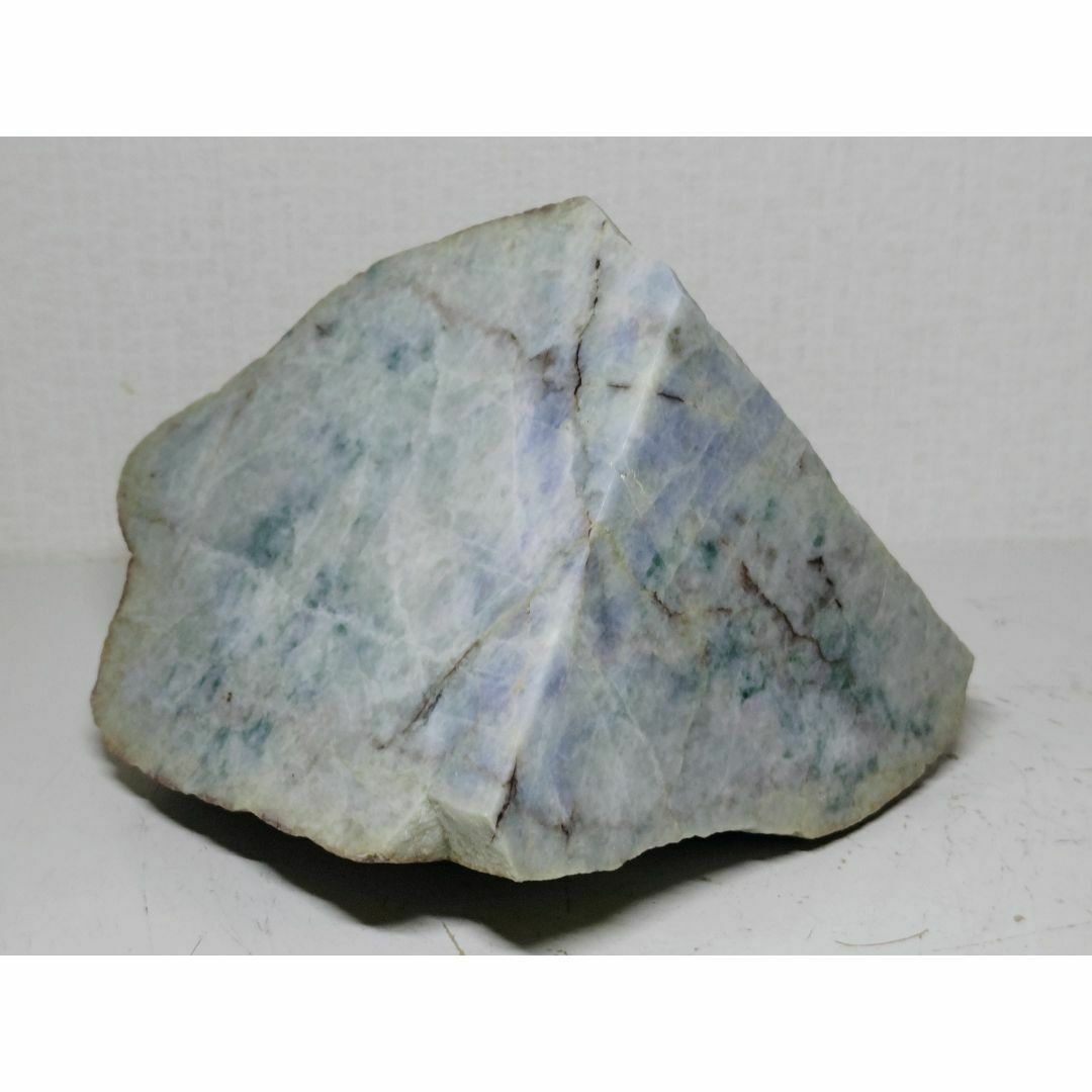 ラベ緑 5.1kg 翡翠 ヒスイ  原石 鉱物 鉱石 鑑賞石 自然石 誕生石