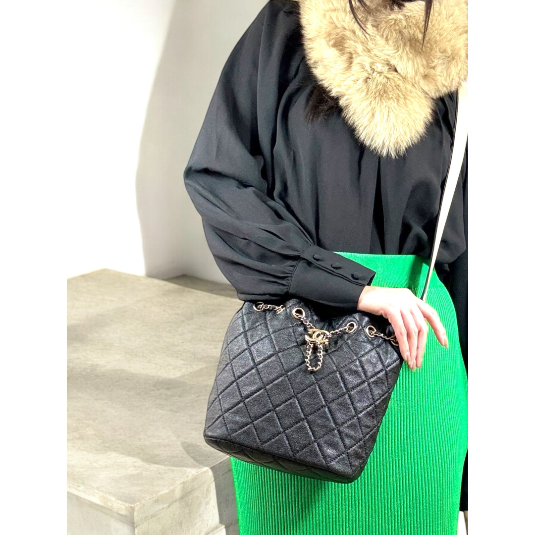 CHANEL - 極美品☆CHANEL キャビアスキン マトラッセ☆巾着 CHANEL - 極美品☆CHANEL キャビアスキン マトラッセ☆巾着