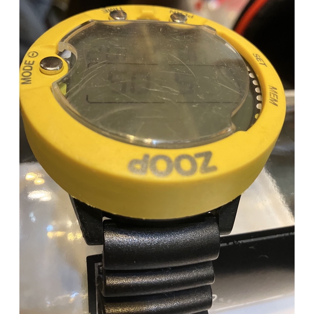 SUUNTO - suunto ZOOP ダイビングコンピュータ オレンジ 中古の SUUNTO - suunto ZOOP ダイビングコンピュータ オレンジ 中古の