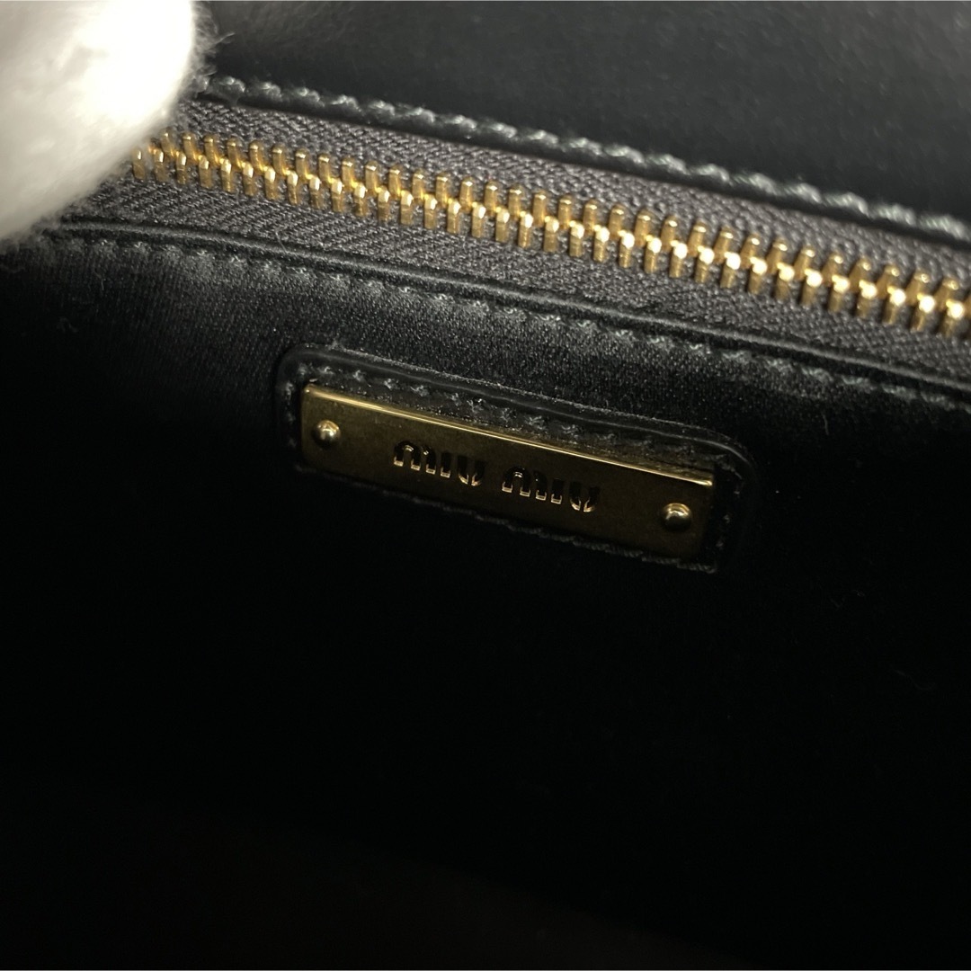 MIUMIU 極美品 黒 キルティング チェーンバッグ ショルダー MIUMIU 極美品 黒 キルティング チェーンバッグ ショルダー