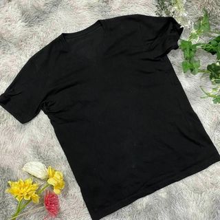 ユニクロ(UNIQLO)の【UNIQLO】ユニクロ　Vネックカットソー　Tシャツ (M)(Tシャツ/カットソー(半袖/袖なし))