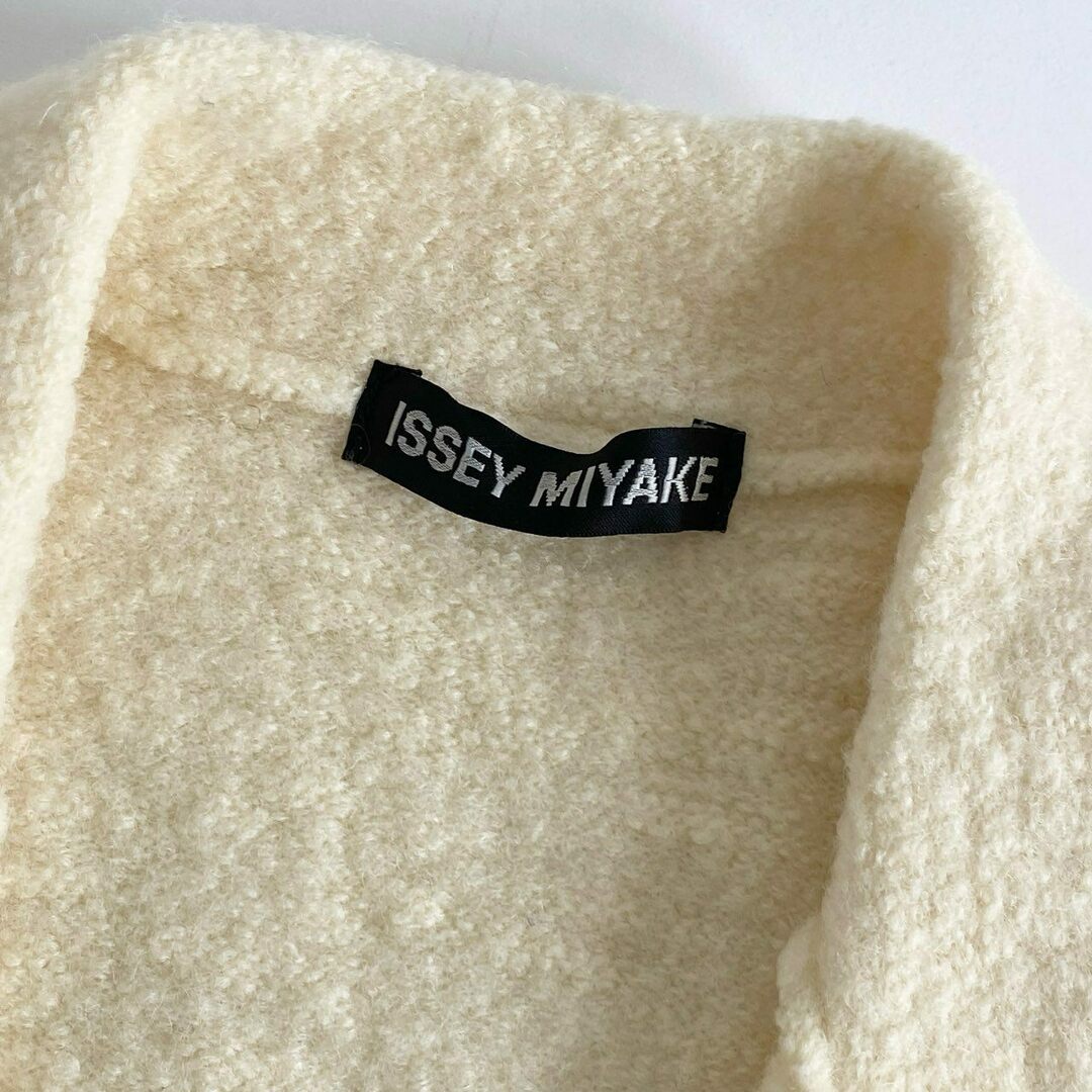 11i17 ISSEY MIYAKE イッセイミヤケ 日本製 レザーステッチ 11i17 ISSEY MIYAKE イッセイミヤケ 日本製 レザーステッチ