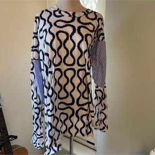 Vivienne Westwood(Tシャツ(長袖/七分))のフリマアイテム一覧 Vivienne Westwood(Tシャツ(長袖/七分))のフリマアイテム一覧