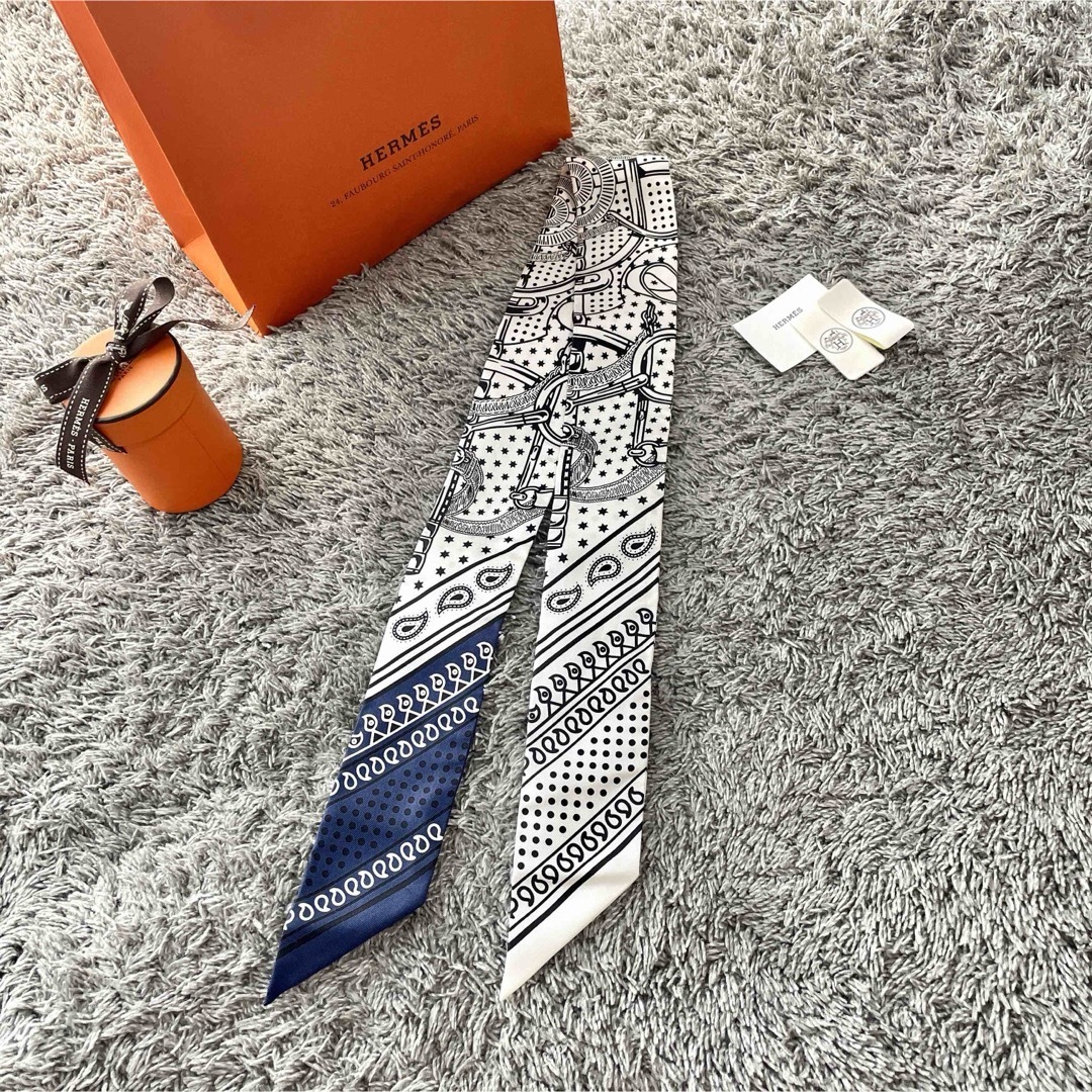 エルメス HERMES ツイリー エプロン・ドール・バンダナ オレンジ エルメス HERMES ツイリー エプロン・ドール・バンダナ オレンジ
