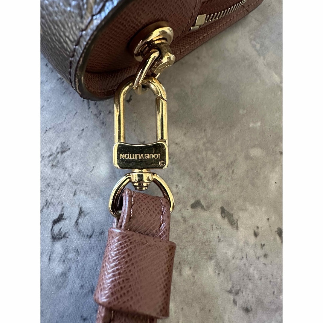 LOUIS VUITTON - ルイヴィトンセカンドバッグの通販 by ライアン LOUIS VUITTON - ルイヴィトンセカンドバッグの通販 by ライアン