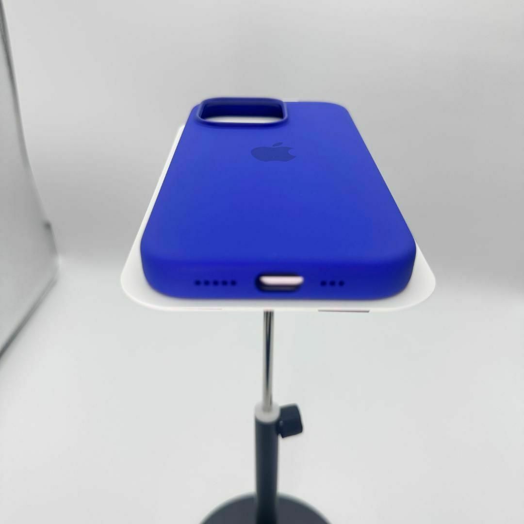 新品-純正互換品-iPhone16 pro シリコンケース-ウルトラマリンの 新品-純正互換品-iPhone16 pro シリコンケース-ウルトラマリンの