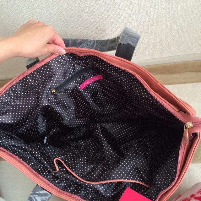 PinkyGirls(ピンキーガールズ)のピンキーガールズ新品☆旅行バック☆送料込 レディースのバッグ(トートバッグ)の商品写真