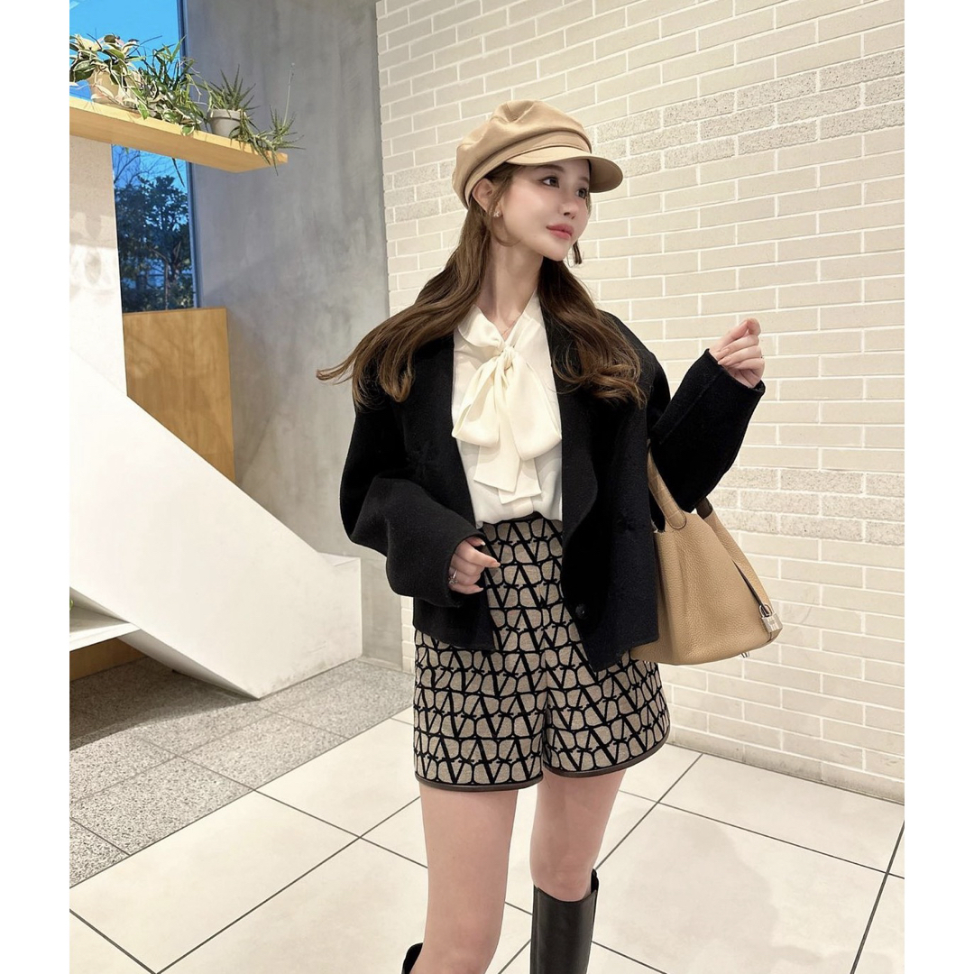 VALENTINO - valentinoショートパンツ38の通販 by すずあみ's VALENTINO - valentinoショートパンツ38の通販 by すずあみ's