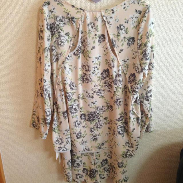 大特価格安 snidel - snidel♡花柄ロンパースの通販 by 安いです♡|スナイデルならラクマ 豊富なお得
