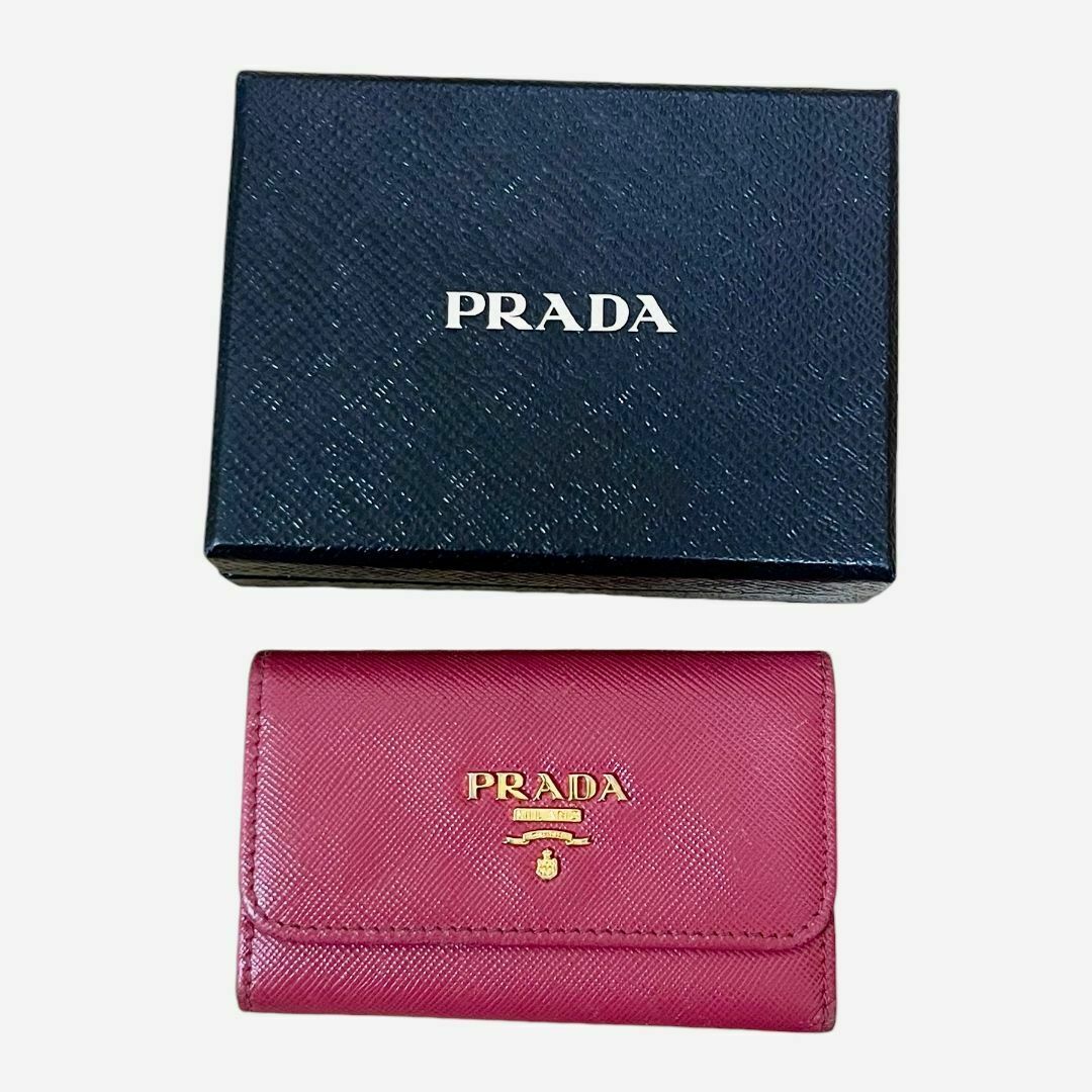 プラダ PRADA SAFFIANO キーケースPEONIA プラダ PRADA SAFFIANO キーケースPEONIA