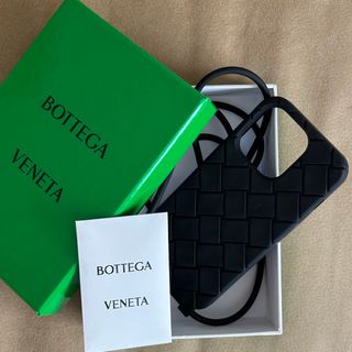 BOTTEGA VENETA(iPhoneケース ・ ブラック/黒色系)のフリマ BOTTEGA VENETA(iPhoneケース ・ ブラック/黒色系)のフリマ