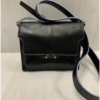 MARNI(ショルダーバッグ ・ ブルー・ネイビー/青色系)のフリマ MARNI(ショルダーバッグ ・ ブルー・ネイビー/青色系)のフリマ