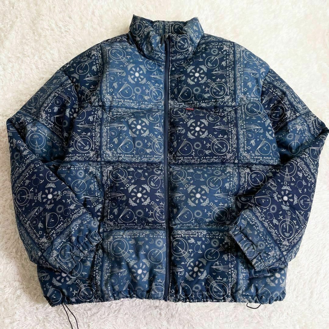 Levi's - 美品 Levi's リーバイス ダウンジャケット バンダナ柄 Levi's - 美品 Levi's リーバイス ダウンジャケット バンダナ柄