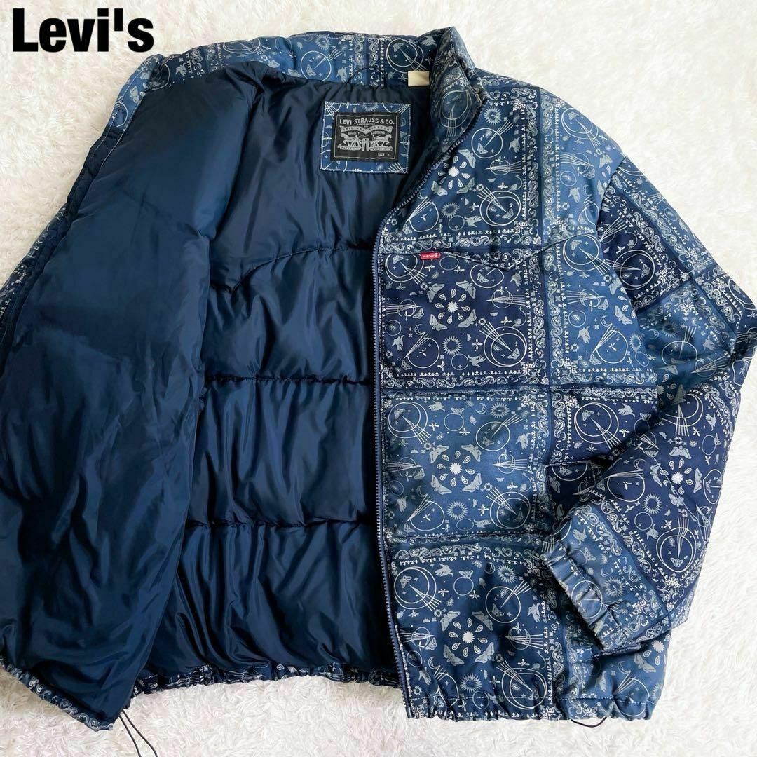 Levi's - 美品 Levi's リーバイス ダウンジャケット バンダナ柄 Levi's - 美品 Levi's リーバイス ダウンジャケット バンダナ柄
