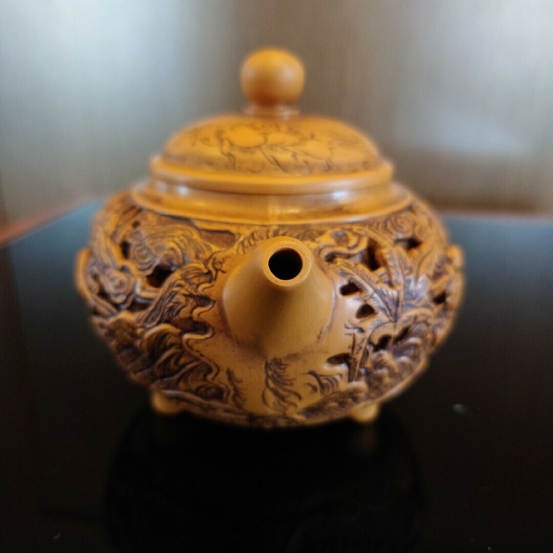 未使用〉透かし彫り急須 茶器の通販 by しむ's shop|ラクマ 未使用〉透かし彫り急須 茶器の通販 by しむ's shop|ラクマ